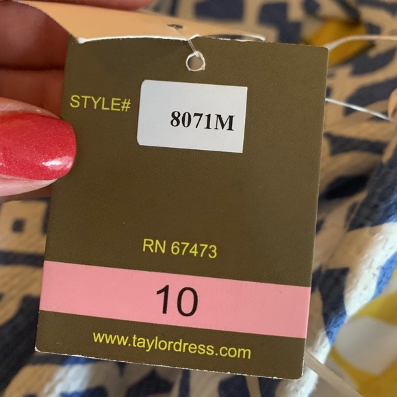 🆕 Fun Spring Dress! 👗 - Picture 7 of 9